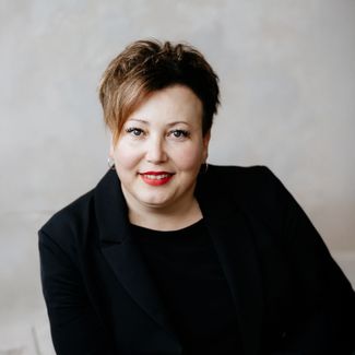 Oksana B Oksana B